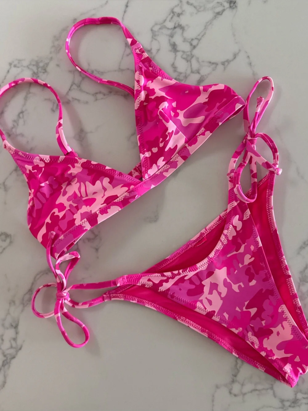 SKIMS Signature Swim Triangle Top & Dippy Tie Bottom Set - Pink Camo - Size XS